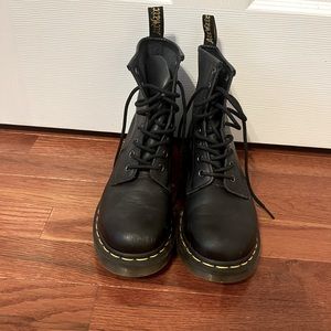 Dr. Marten pascal boots